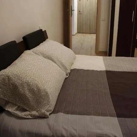 Bellavista Apartment *
